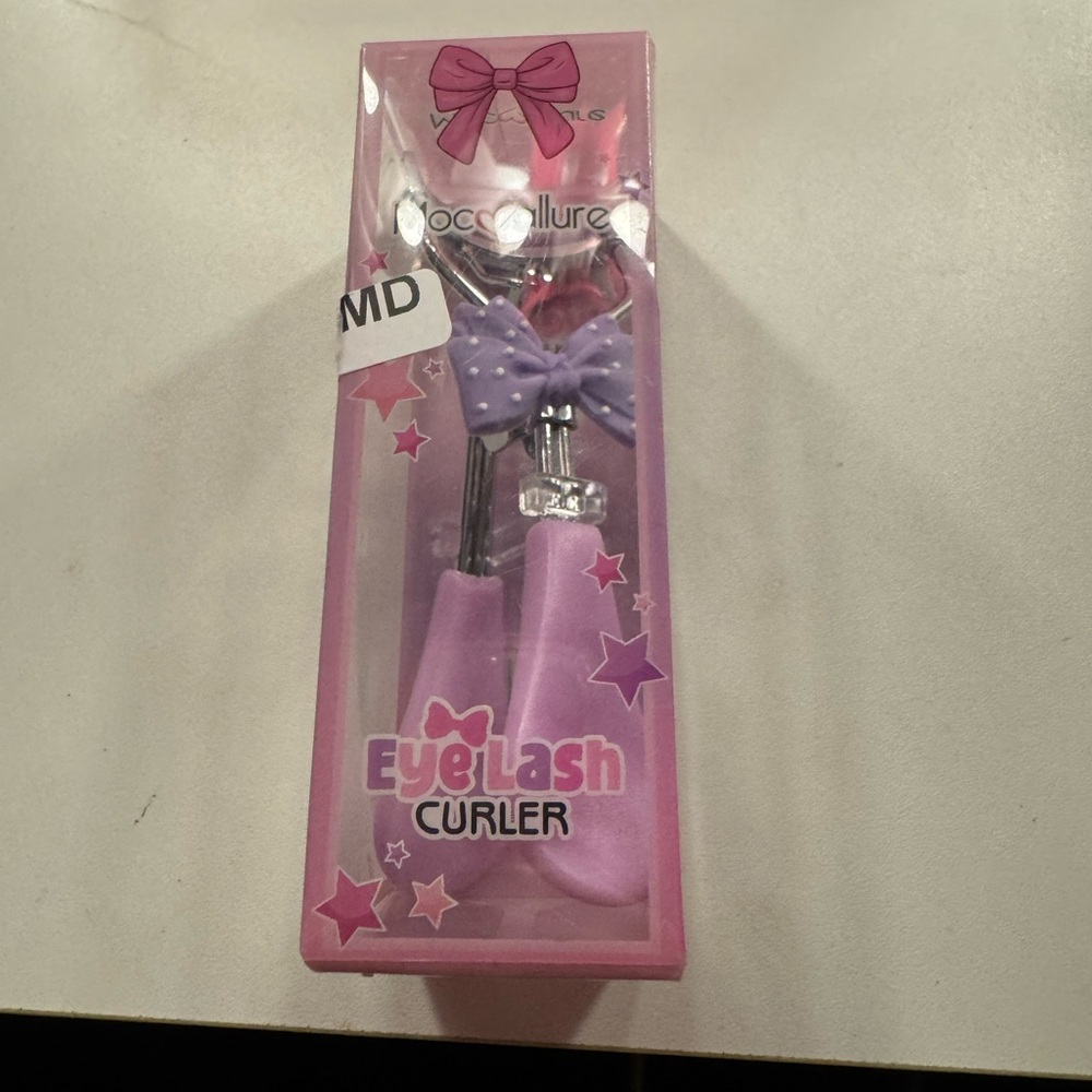 Focallure Pink Eyelash Curler